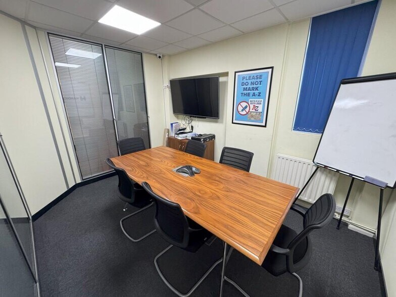 94 Lee High Rd, London en alquiler - Foto del edificio - Imagen 3 de 12