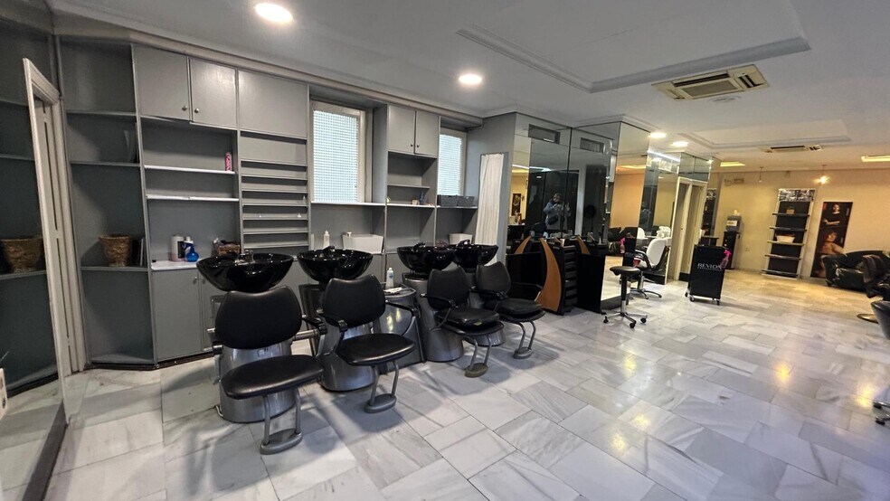 Local en Zaragoza, Zaragoza en alquiler - Foto del edificio - Imagen 3 de 38