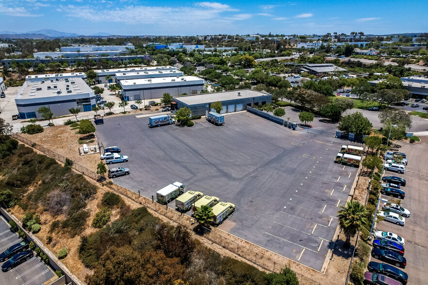 12690 Danielson Ct, Poway, CA en alquiler - Foto del edificio - Imagen 3 de 4