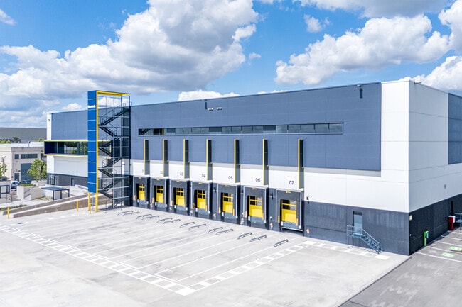 Más detalles de Calle de Isaac Peral, 15, Arroyomolinos - Nave en alquiler