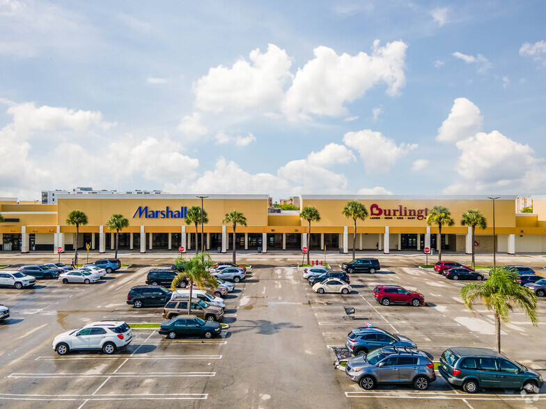 1700 W 49th St, Hialeah, FL en alquiler - Foto del edificio - Imagen 3 de 17