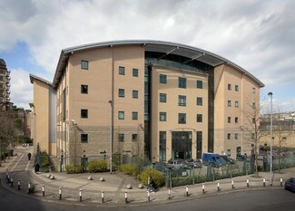 Más detalles de St Blaise Way, Bradford - Oficina en alquiler