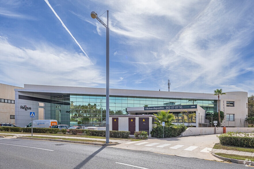 Calle Severo Ochoa, 41, Málaga, Málaga en alquiler - Foto del edificio - Imagen 2 de 4