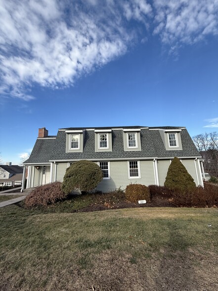 381 Hubbard St, Glastonbury, CT en alquiler - Foto del edificio - Imagen 1 de 36