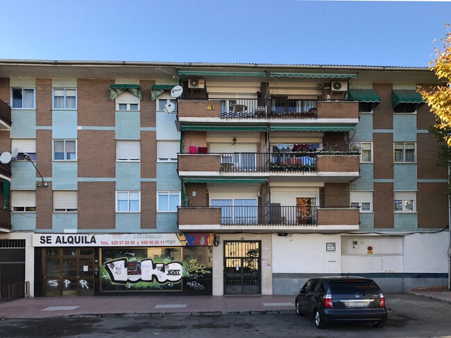 Más detalles de Carretera Hoyo Manzanares, 22, Colmenar Viejo - Edificio residencial​ en venta