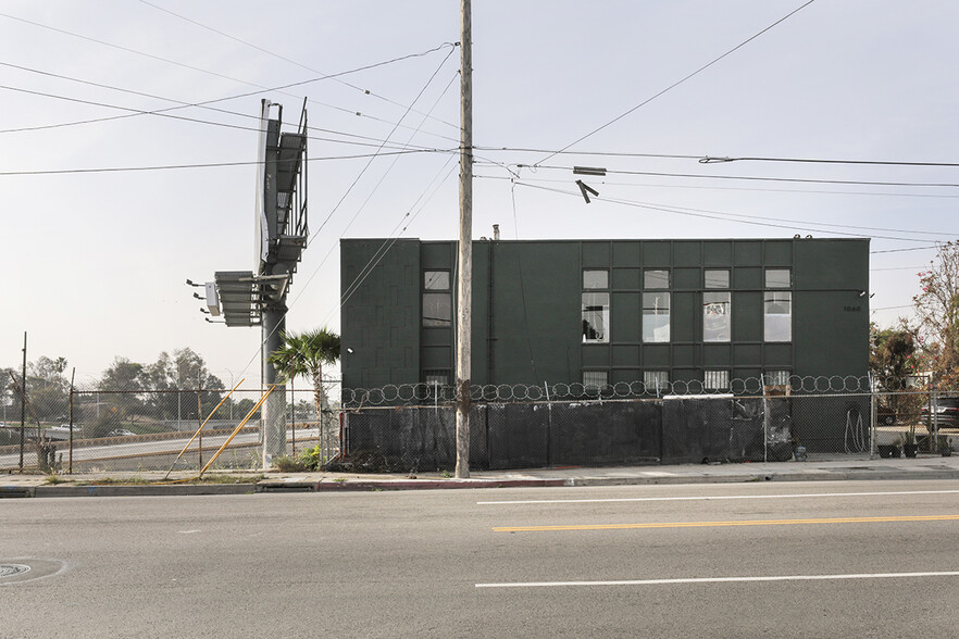 1060 E Cesar E Chavez Ave, Los Angeles, CA en alquiler - Foto del edificio - Imagen 1 de 13