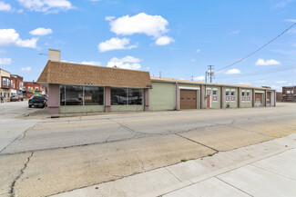 Más detalles para 222 W Main Cross St, Taylorville, IL - Flex en venta