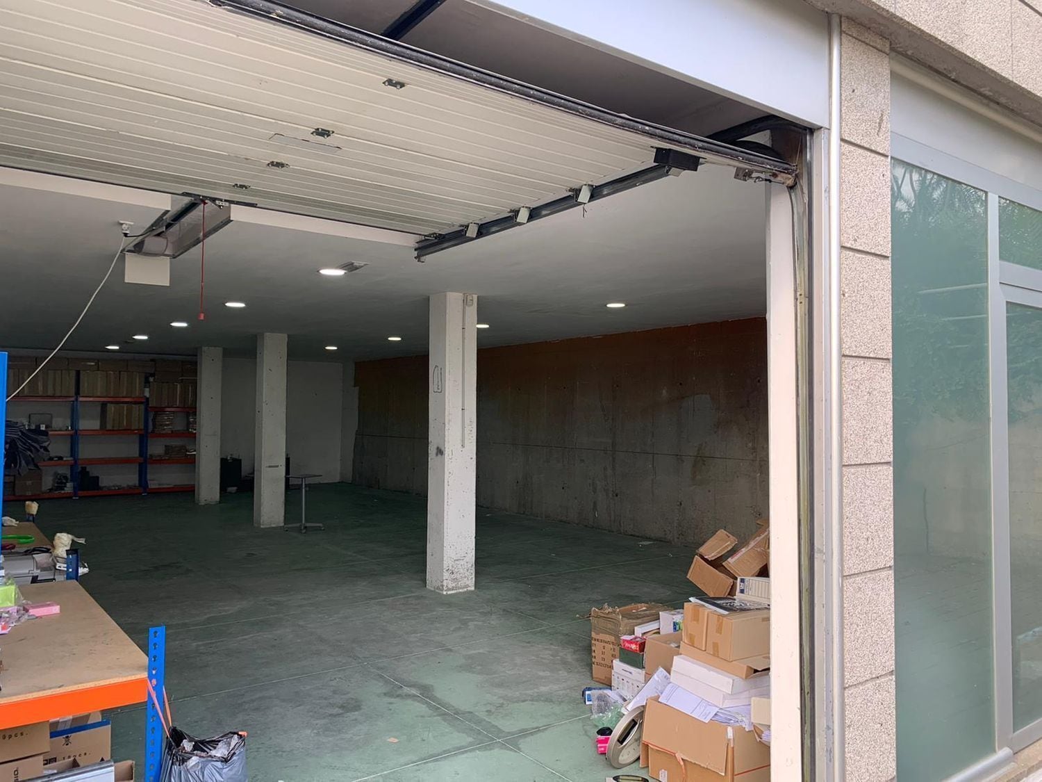 Local en Vigo, Pontevedra en venta Foto del interior- Imagen 1 de 8