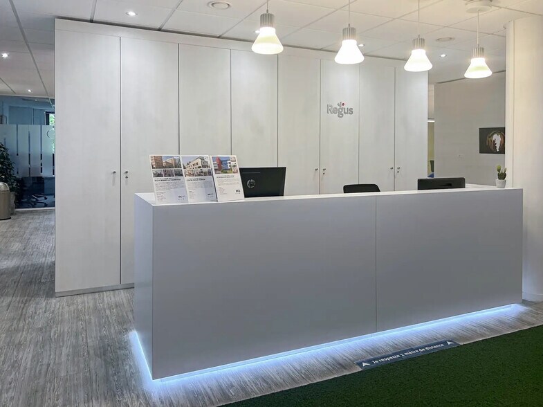 9-11 Rue Gaston Boyer, Reims en alquiler - Vestíbulo - Imagen 3 de 29