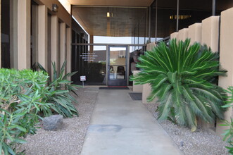 15405 N 99th Ave, Sun City, AZ en alquiler Foto del edificio- Imagen 2 de 17