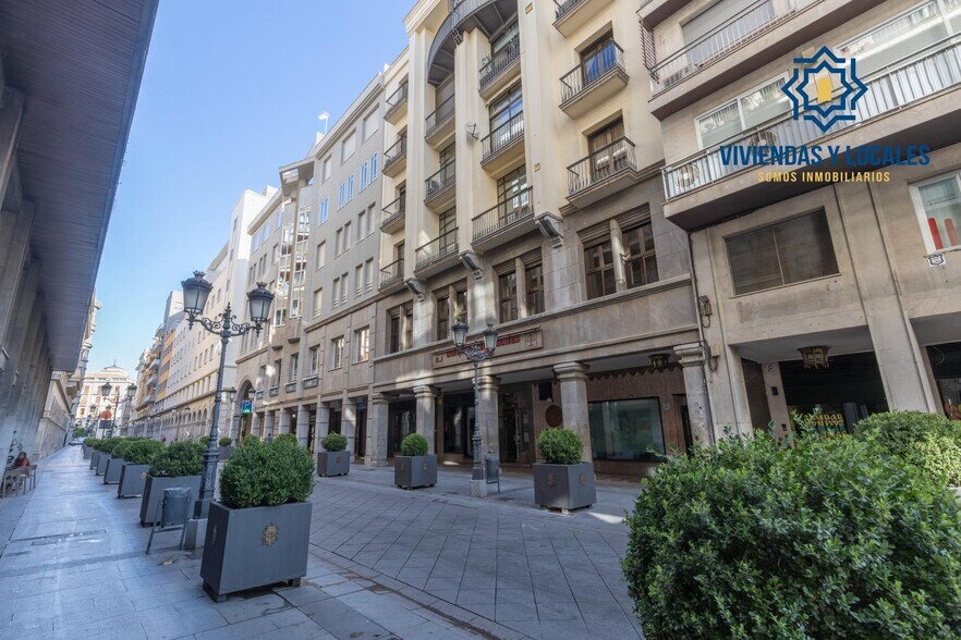 Calle Ángel Ganivet, 13, Granada, Granada en venta - Foto del edificio - Imagen 3 de 50