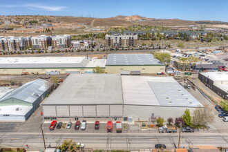 1955 Timber Way, Reno, NV en alquiler Foto del edificio- Imagen 2 de 31