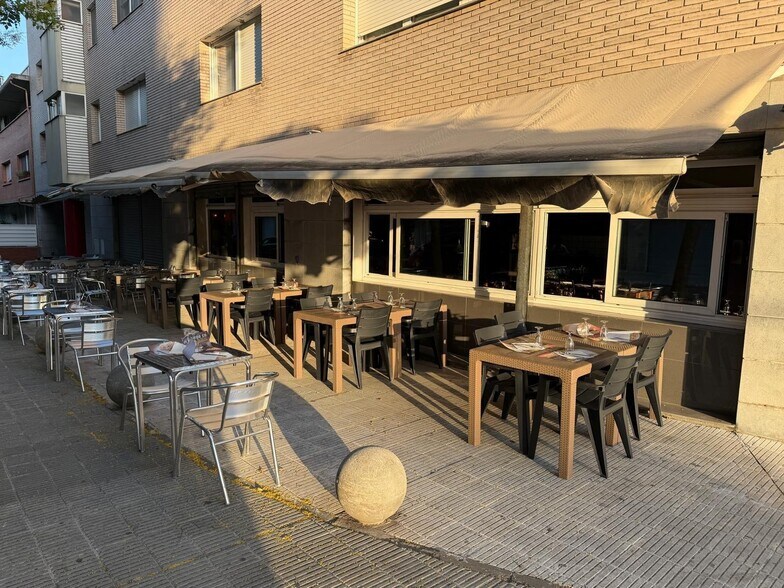 Edificio residencial en Igualada, Barcelona en venta - Foto del edificio - Imagen 2 de 7