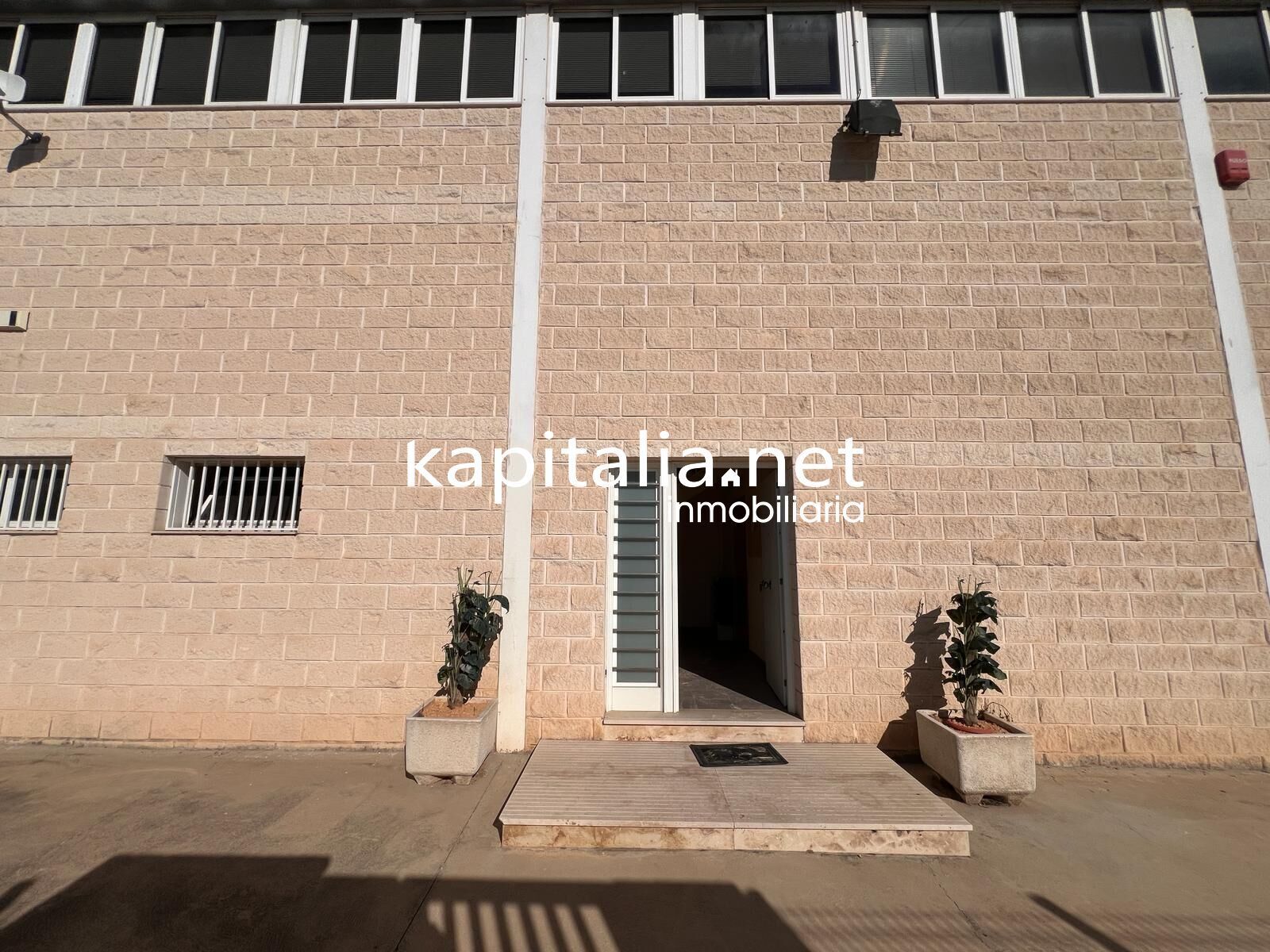 Nave en La Llosa de Ranes, Valencia en alquiler Foto del edificio- Imagen 1 de 29
