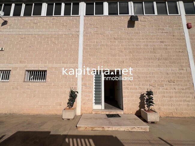 Más detalles de Nave en alquiler