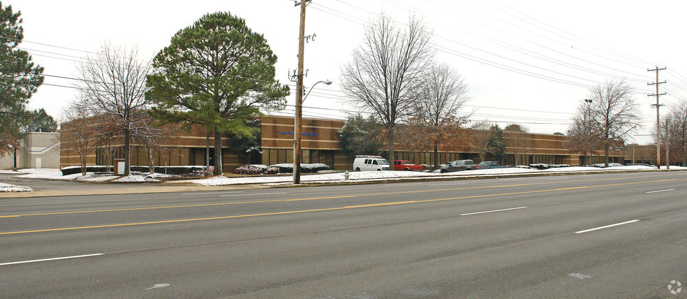 4539 Winchester, Memphis, TN en alquiler - Foto del edificio - Imagen 2 de 6