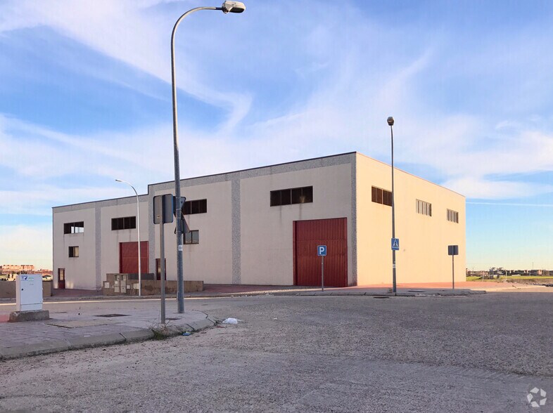 Calle Begoña, 26, Humanes de Madrid, Madrid en venta - Foto principal - Imagen 1 de 1