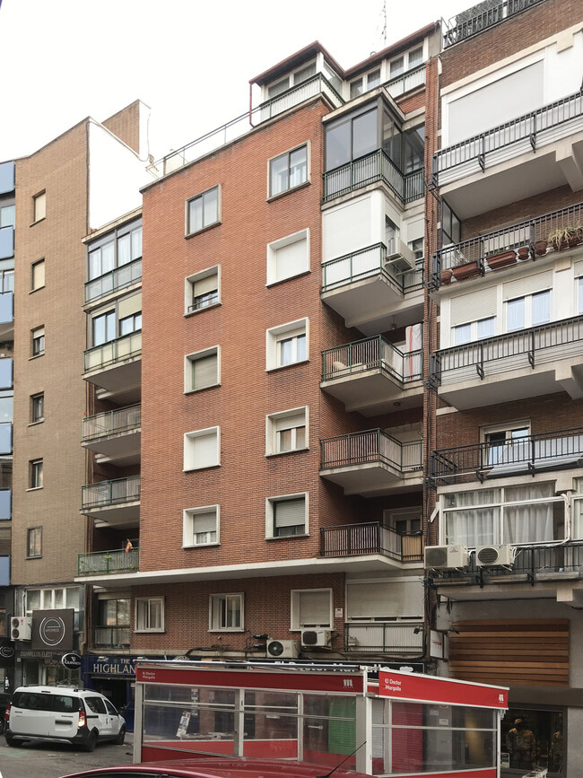 Más detalles de Edificio residencial​ en venta