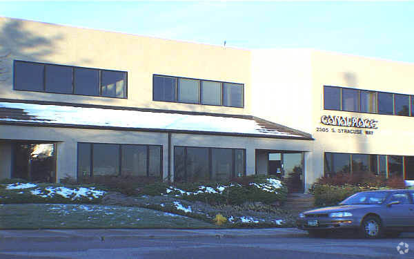 2305 S Syracuse Way, Denver, CO en alquiler - Foto del edificio - Imagen 3 de 10