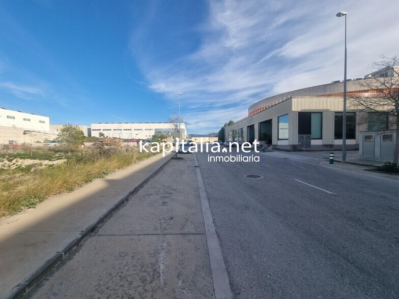 Nave en Santa Ana en venta - Foto del edificio - Imagen 3 de 5