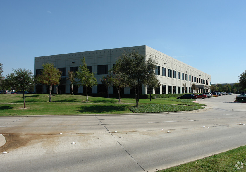 8700 Freeport Pkwy, Irving, TX en alquiler - Foto del edificio - Imagen 3 de 3