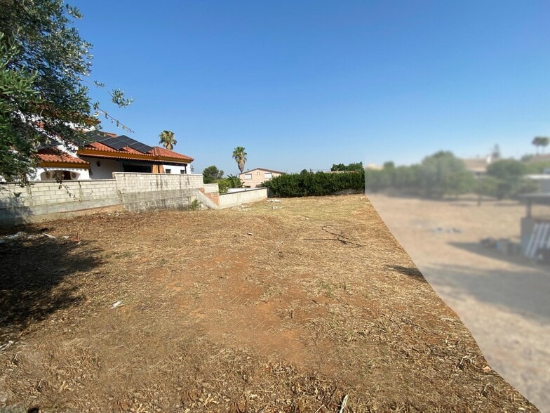 Terreno en Palomares del Río, Sevilla en venta - Foto del edificio - Imagen 1 de 10