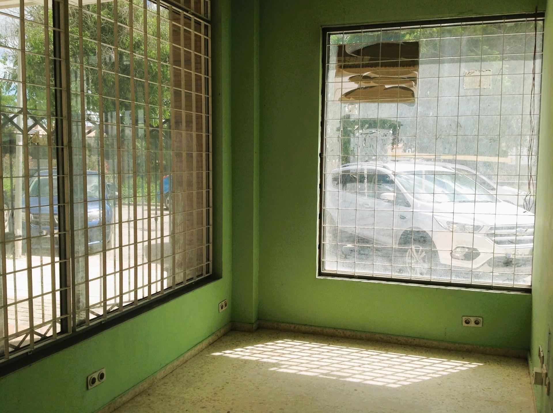 Local en Gelves en venta Foto del interior- Imagen 1 de 12