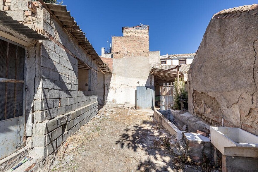 Terreno en Ogíjares, Granada en venta - Foto del edificio - Imagen 3 de 7