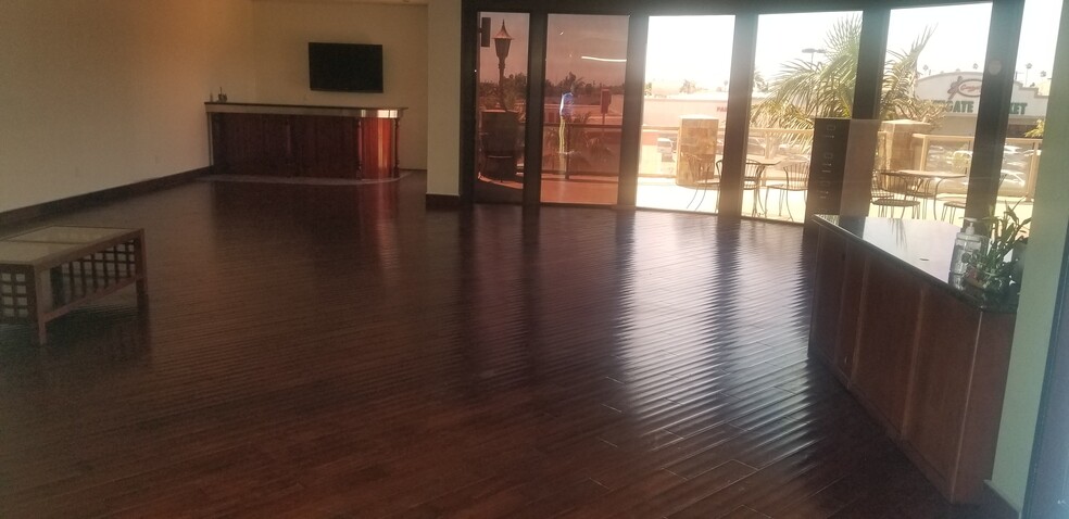 10800 S Prairie Ave, Inglewood, CA en alquiler - Foto del interior - Imagen 2 de 6