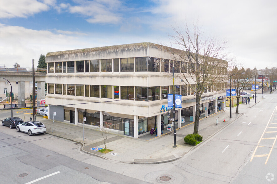 2730-2750 Commercial Dr, Vancouver, BC en alquiler - Foto principal - Imagen 1 de 6