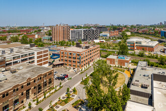 6829-6845 Av de l'Épée, Montréal, QC - VISTA AÉREA  vista de mapa - Image1