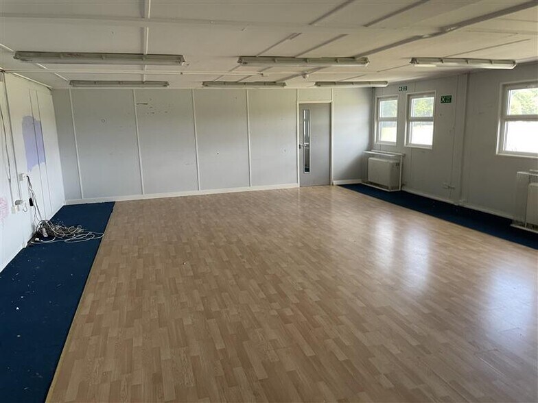 Dormers Wells Ln, Southall en alquiler - Foto del edificio - Imagen 3 de 3