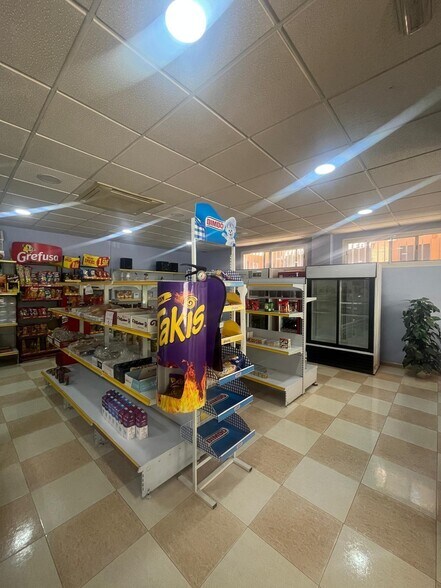 Local en Cáceres, Cáceres en venta - Foto del edificio - Imagen 2 de 11