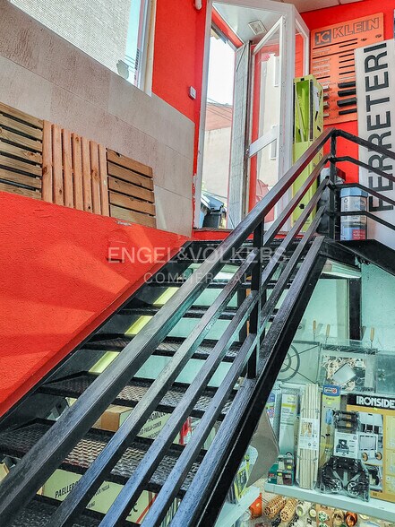 Local en El Masnou, Barcelona en venta - Foto del edificio - Imagen 2 de 8