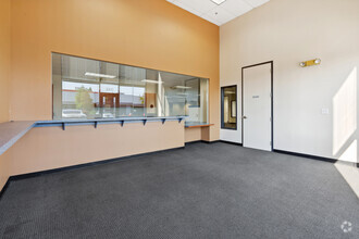 300-350 Harbor Blvd, Belmont, CA en alquiler Lobby- Imagen 2 de 10