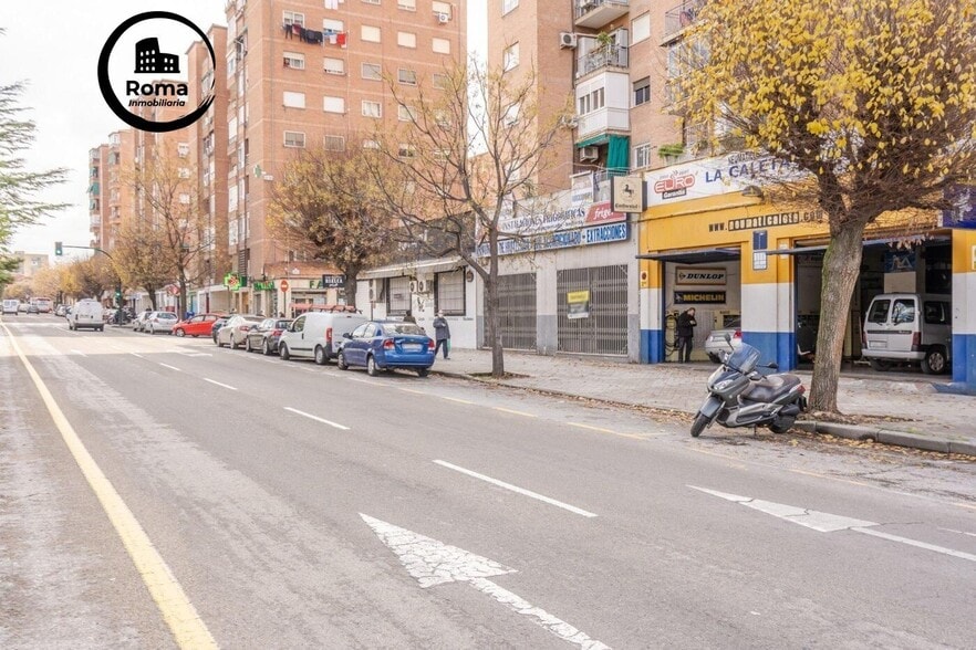 Calle Virgen de la Consolación, Granada, Granada en venta - Foto del edificio - Imagen 2 de 9