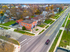 597 S Lake St, Aurora, IL - VISTA AÉREA  vista de mapa - Image1