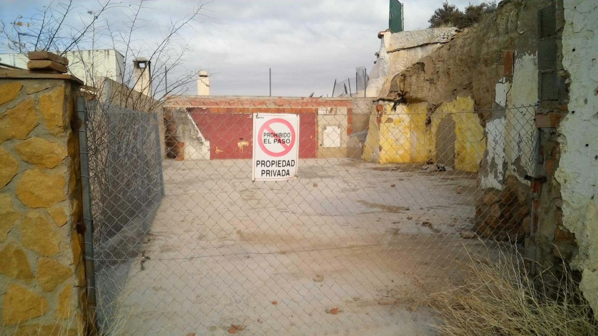 Terreno en Guadix, Granada en venta Foto del edificio- Imagen 1 de 16
