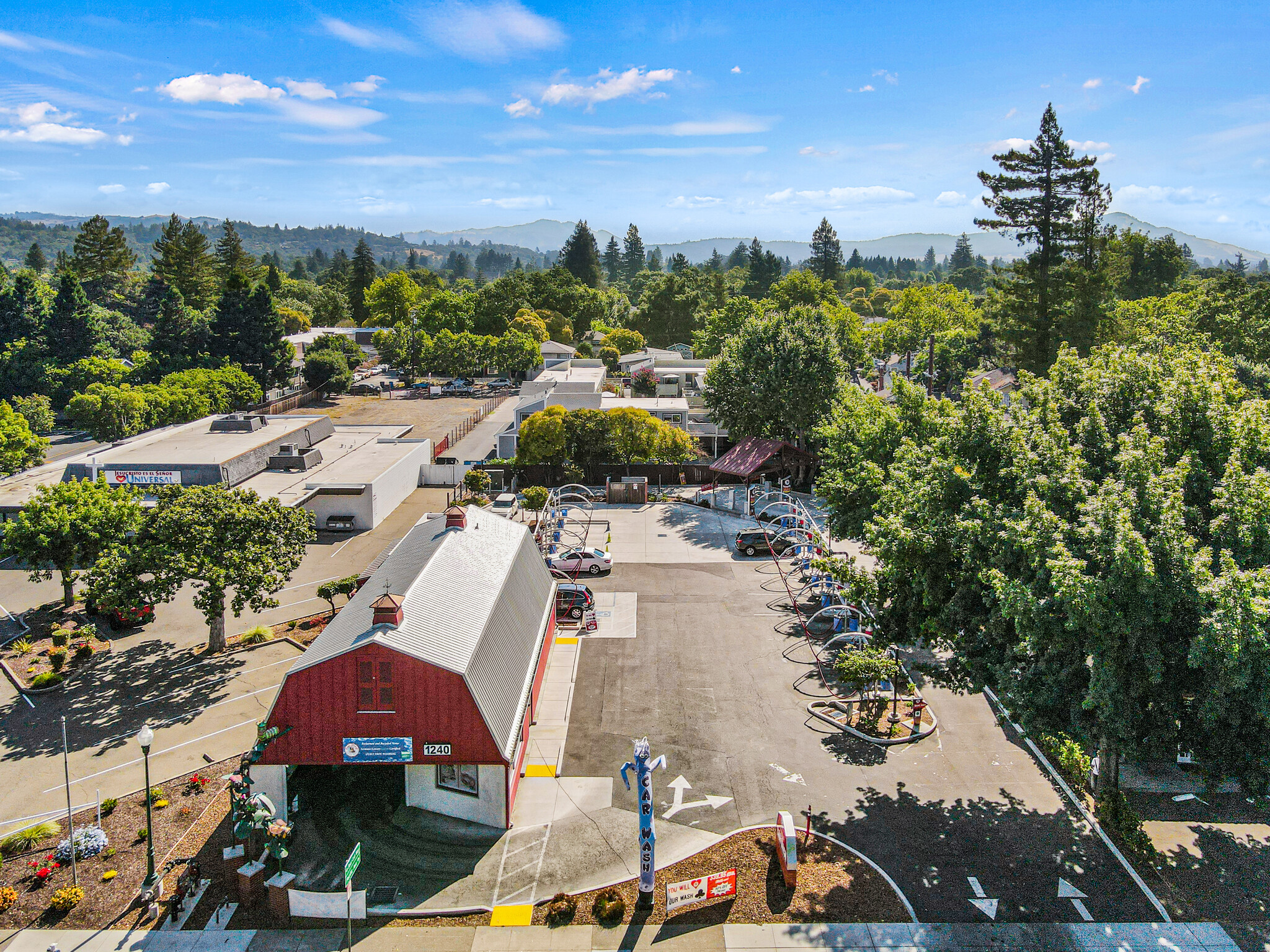 1240 Mendocino Ave, Santa Rosa, CA en venta Foto del edificio- Imagen 1 de 5