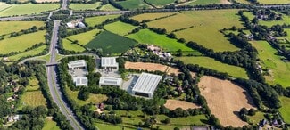 Más detalles de Salisbury Rd, Calmore - Nave en alquiler