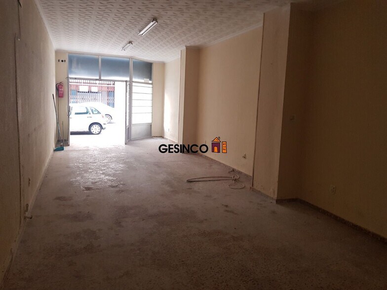 Local en Ontinyent, Valencia en venta - Foto del edificio - Imagen 2 de 4