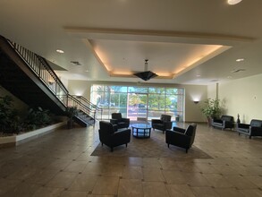 10539 Professional Cir, Reno, NV en alquiler Lobby- Imagen 2 de 4