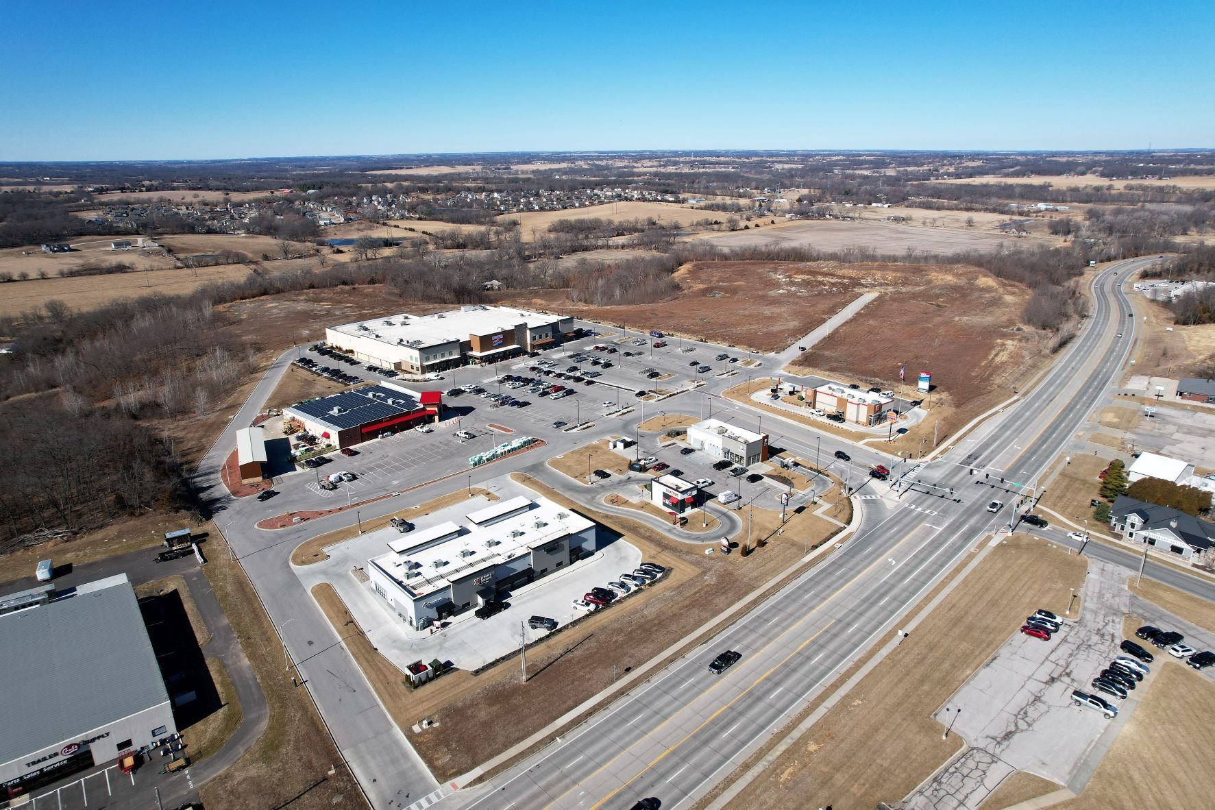 Smithville Marketplace Highway 169, Smithville, MO en venta Foto del edificio- Imagen 1 de 4