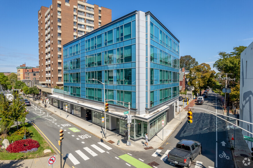 1073-1081 Massachusetts Ave, Cambridge, MA en alquiler - Foto principal - Imagen 1 de 5