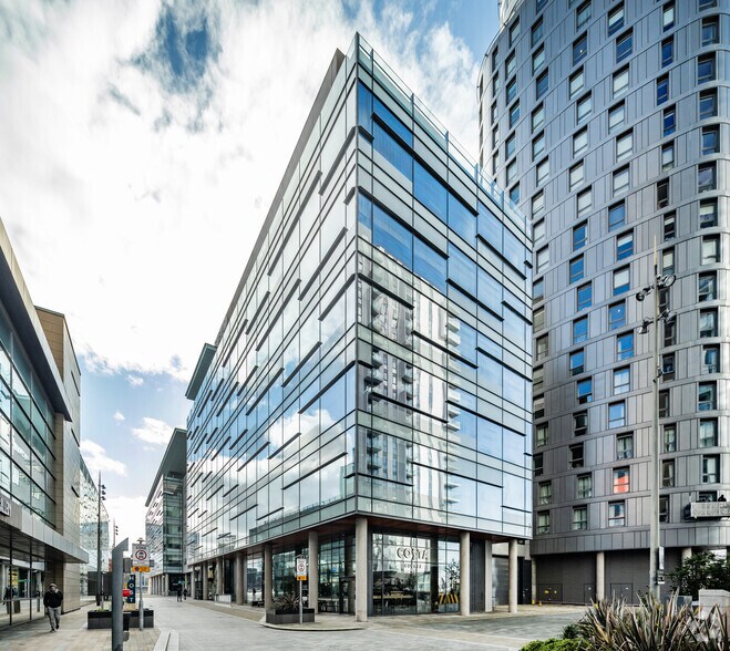Broadway, Salford en alquiler - Foto del edificio - Imagen 2 de 2
