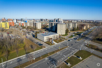 3333 Boul du Souvenir, Laval, QC - VISTA AÉREA  vista de mapa