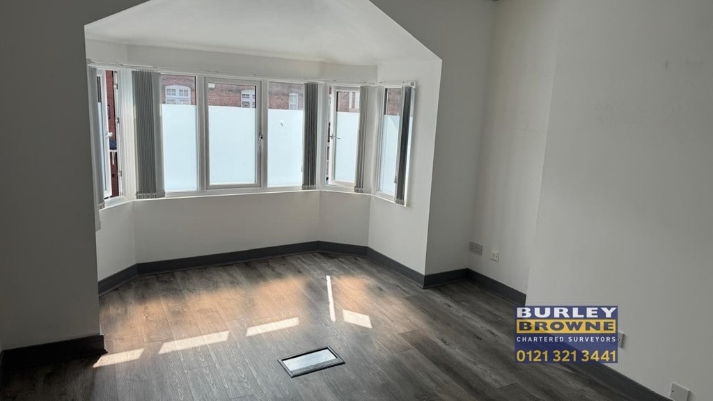 76 Walsall Rd, Sutton Coldfield en venta Foto del interior- Imagen 1 de 7