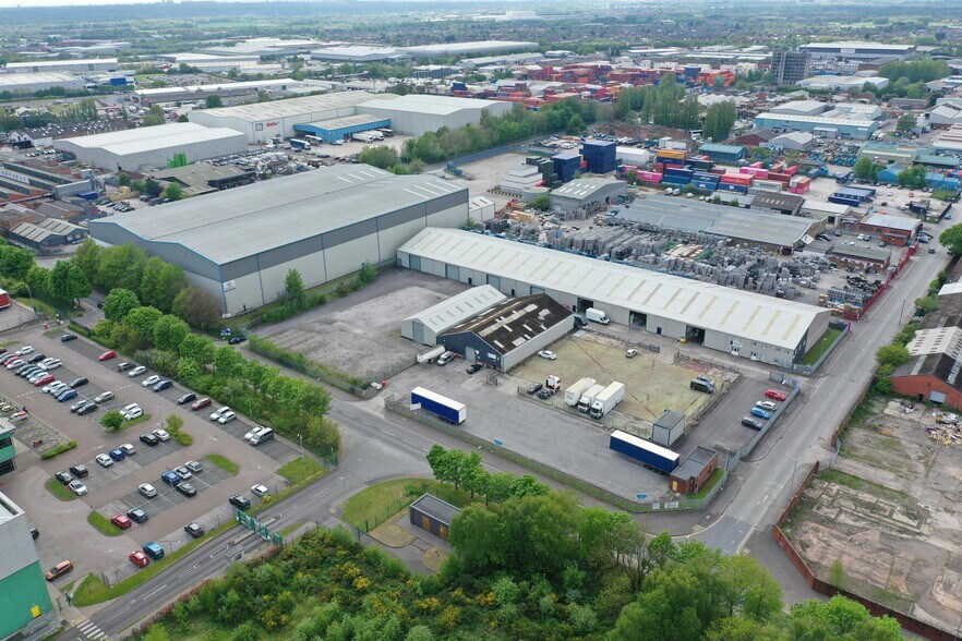 Yardley Rd, Liverpool en alquiler - Foto del edificio - Imagen 1 de 3