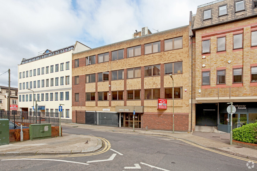 2 Albert Pl, London en alquiler - Foto del edificio - Imagen 1 de 2