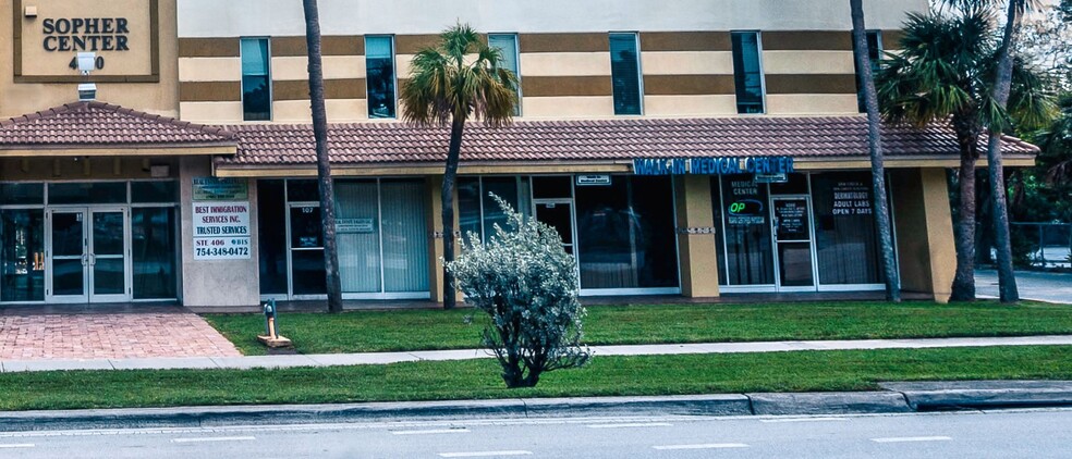 4000 N State Road 7, Lauderdale Lakes, FL en alquiler - Foto del edificio - Imagen 2 de 5